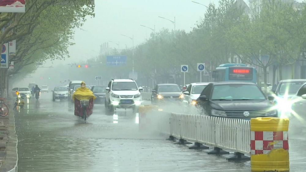 电闪雷鸣 风雨交加!今天山东迎来强对流天气,多地出现