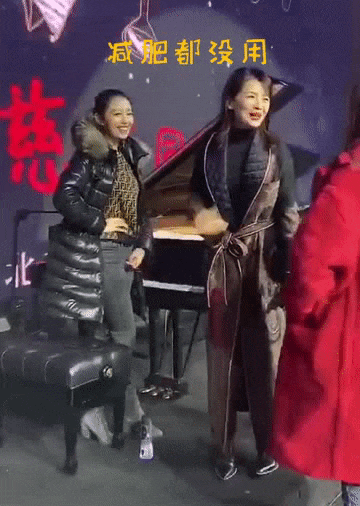 郎朗妻子吉娜已经怀孕?不抵触生子,宽松长裙遮住身材耐人寻味