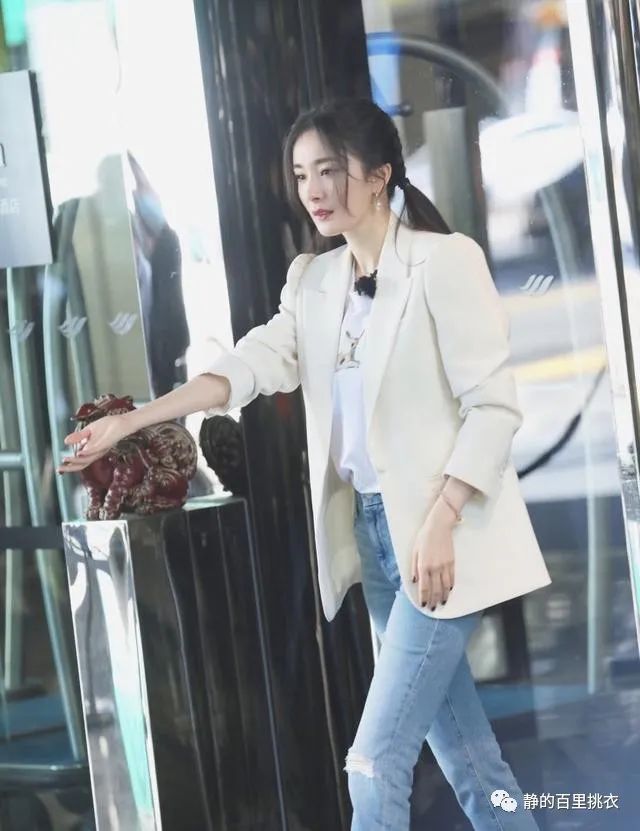 杨幂就是很会穿,春天搭配上演漫画腿西装杀,看了让人羡慕