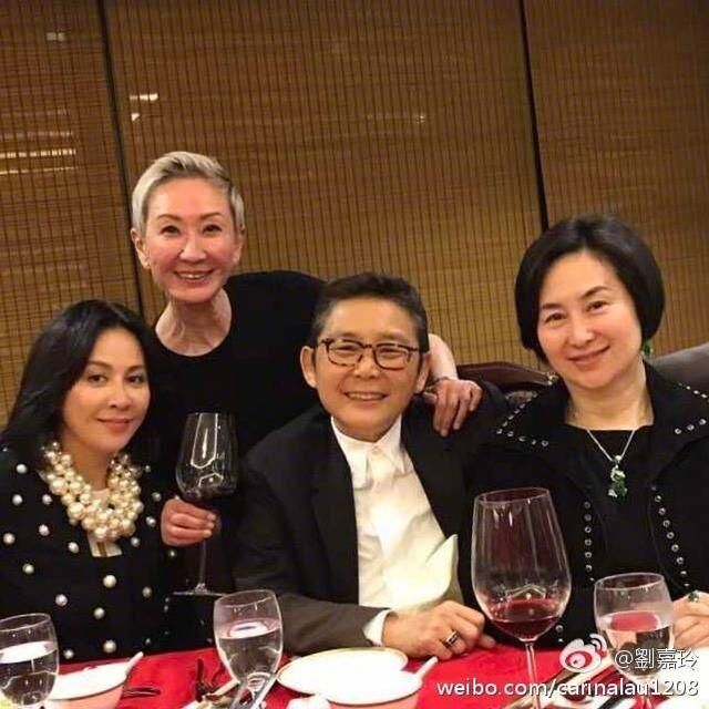 刘嘉玲晒土豪朋友圈,珍珠项链却抢了镜!她的珠