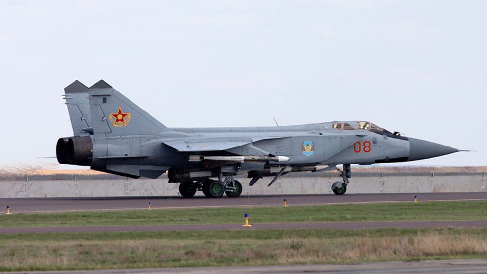 发动机起火坠机,哈萨克斯坦空军米格-31越摔越少了