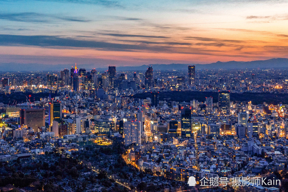 繁华而壮观的日本东京,你认为在国内能排几线城市?