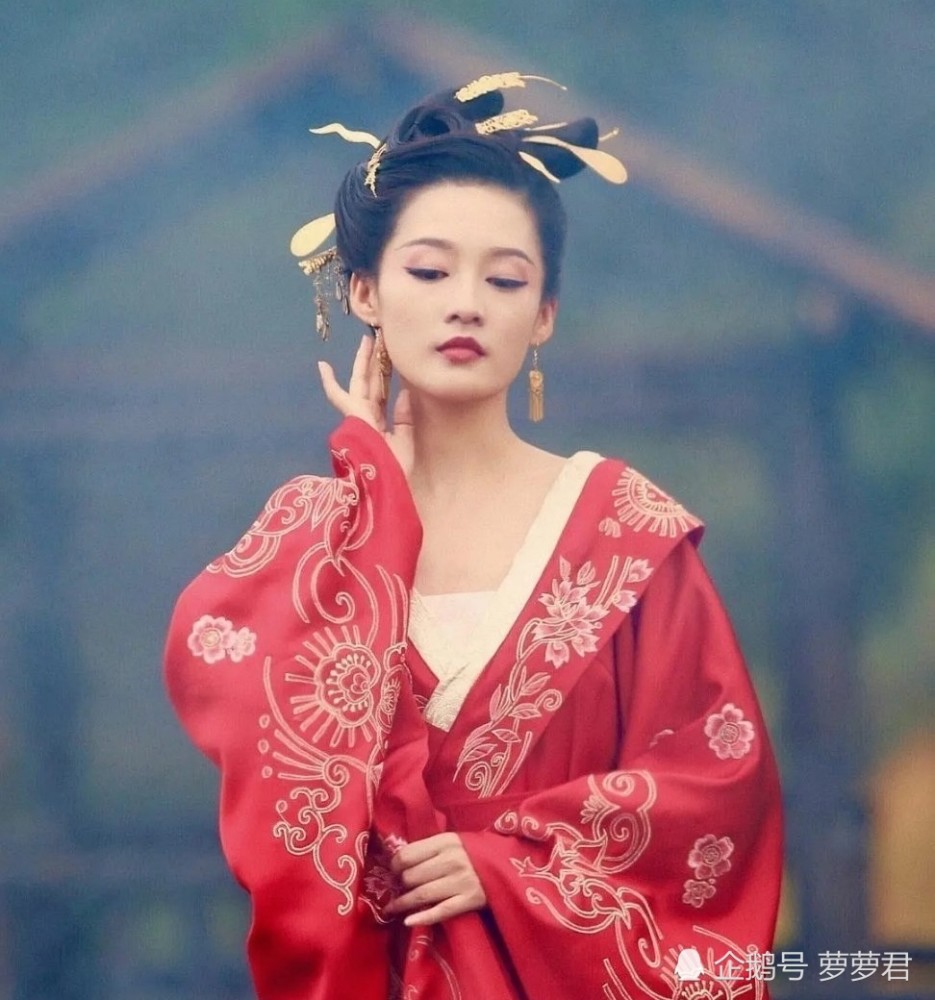 李沁古装剧经典人物盘点:前两个角色是白月光,后一个却坏到骨子里