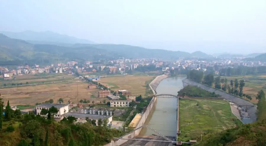 今天要走进的一个镇,它位于湖南省邵阳市隆回县中部,其城镇规模