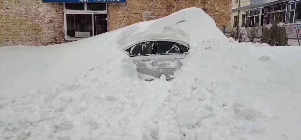齐齐哈尔的雪太大了