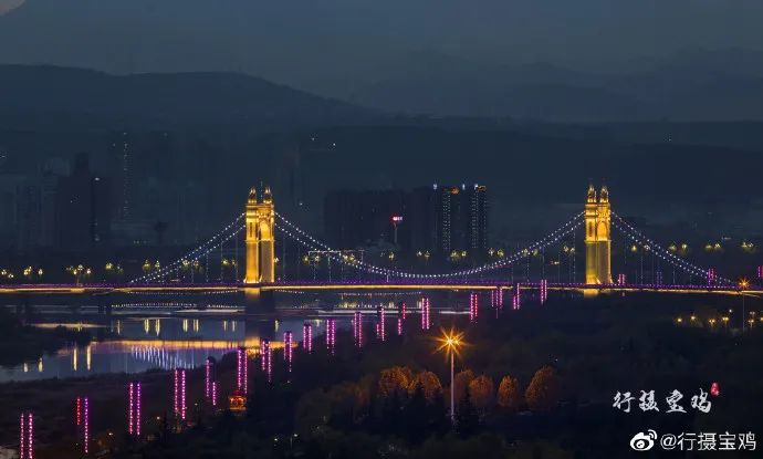 此刻,打开微信为宝鸡夜景代言