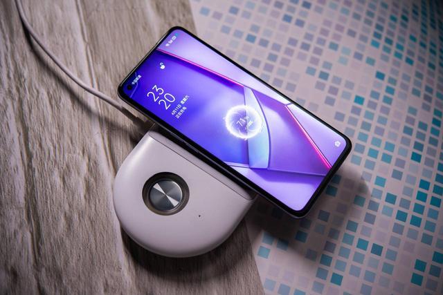 便利性max!oppo ace2无线充电用过就回不去了