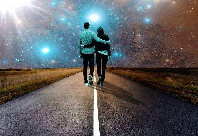 你永远不会知道,夜深人静的时候,把心拿出来缝缝补补是什么感觉
