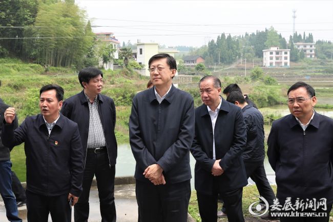 刘非到新化调研督导脱贫攻坚工作