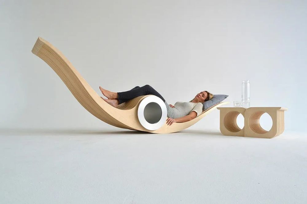 椅子"设计 它们在结构与实用性方面 或许有一定的缺陷 但却是有创新性