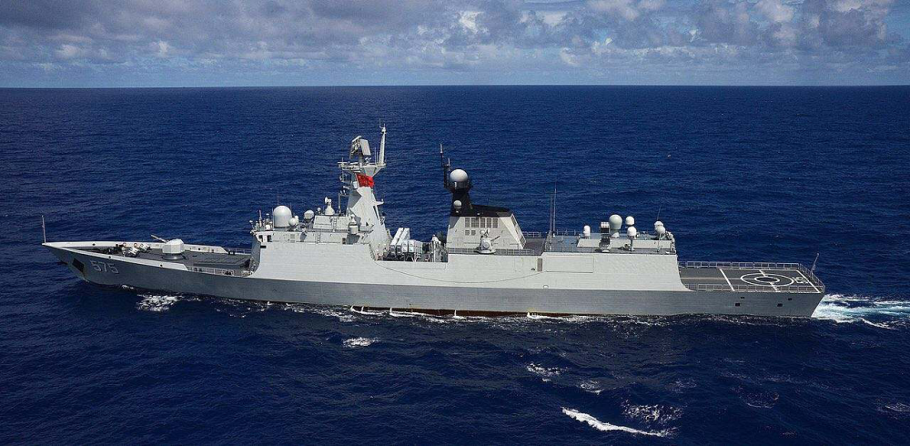 中国海军21世纪代表作,集防空反潜反舰于一体,远洋航行经验丰富