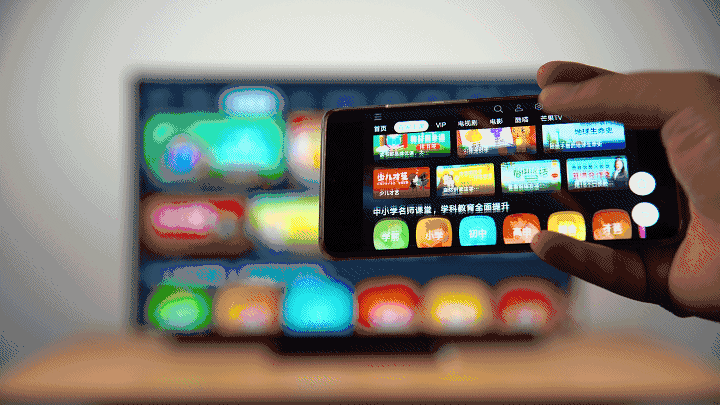 总的来说,华为智慧屏 v55i延续了v系列所有的功能设计,本就出色的