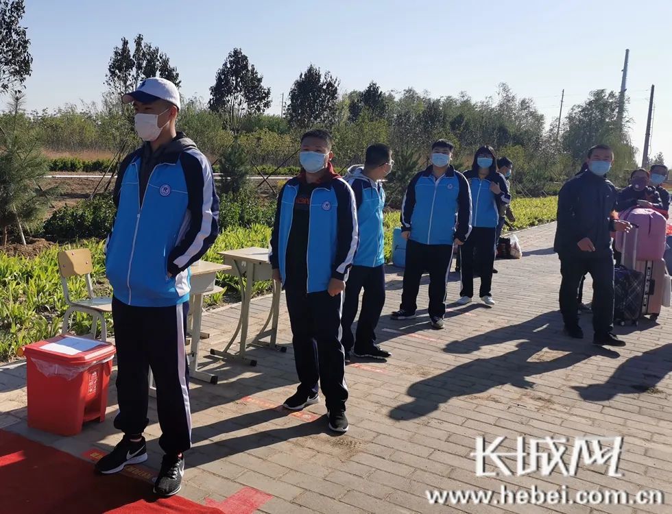 雄安新区,中央民族大学附属中学,安多,河北,雄县中学,毕业
