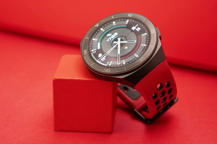 华为watch第一代,华为手表watch1代 华为watch gt 2e打破传统观念设计 2周长续航充满运动