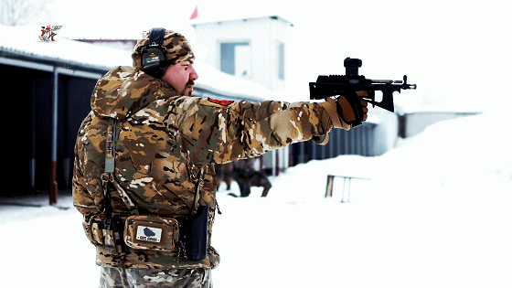 普京大帝都认可的冲锋枪,暴露枪机的苏式设计,俄罗斯pp-2000冲锋枪