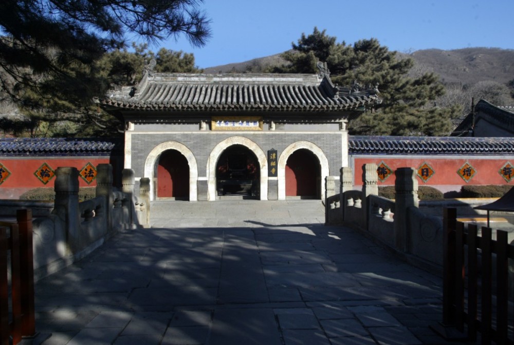 潭柘寺景区27日恢复开放,周边餐饮紧急大排查