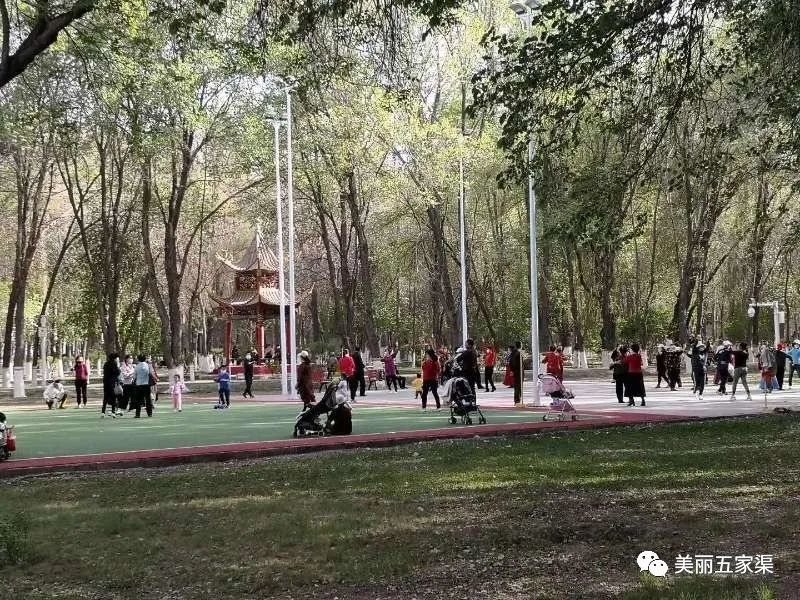 留下五家渠人儿时记忆的公园——军垦公园