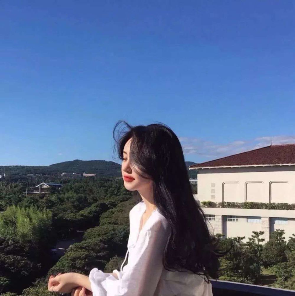 唯美高清情侣头像:喜欢上你不在我计划之中,只是刚好发生