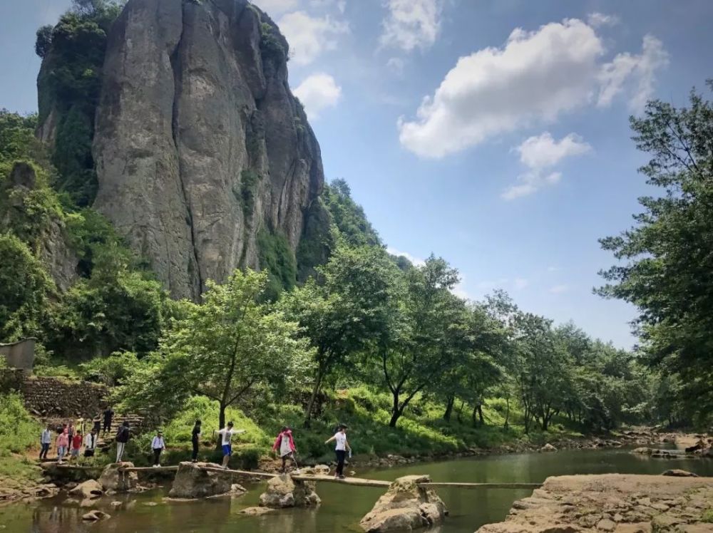 浙江有希望升为5a的一处景点,有"浙东张家界"之称,就在绍兴