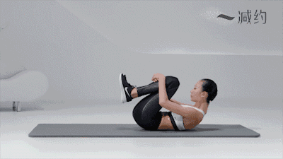 练腹肌效果最猛的4个动作