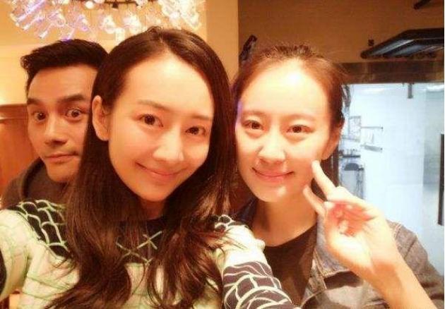王鸥妈妈颜值高,对女儿恋情关心对王凯很满意,母女关系缓和