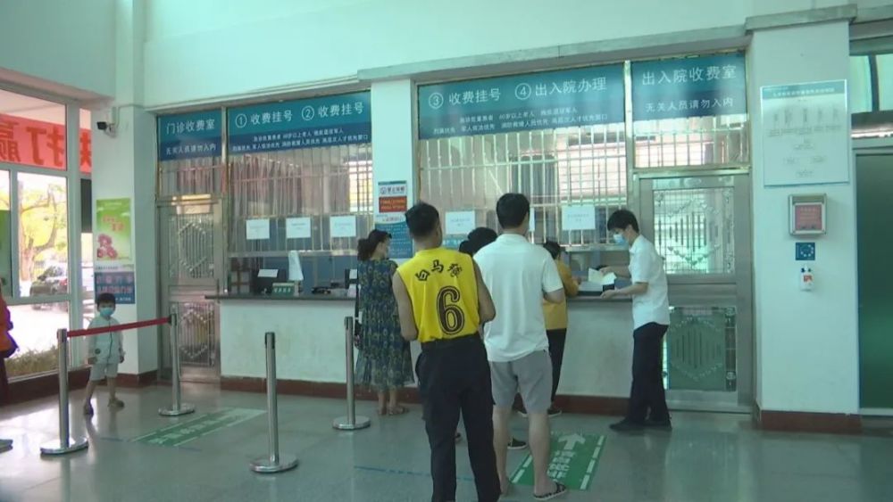洋浦医院:优化预检分诊点 严把防疫第一关