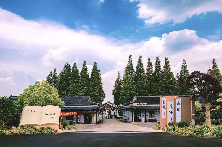 东平森林公园配合明年花博会在施工,游玩崇明还有哪些