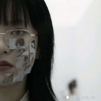 低调·不露脸の女生头像:岁月教会了我们成熟,成熟让我们学会了将就