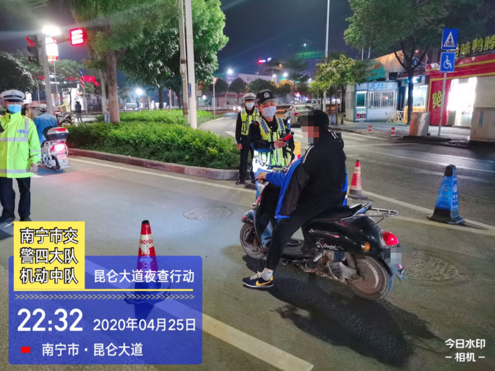 南宁交警:电动车酒驾也查!