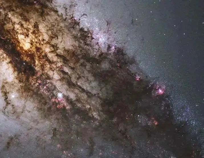 在15800光年外,半人马座星团中:发现11颗最缺乏金属的
