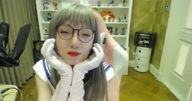 国产第一女打野?mlxg女装上线!网友:我裂开了