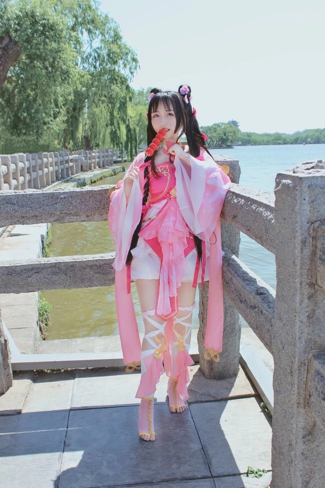 剑网三儒风秀萝cosplay正片赏析