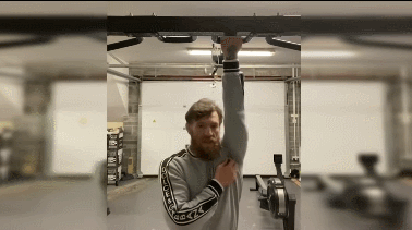 嘴炮独家引体技巧分享,打架时用得上!