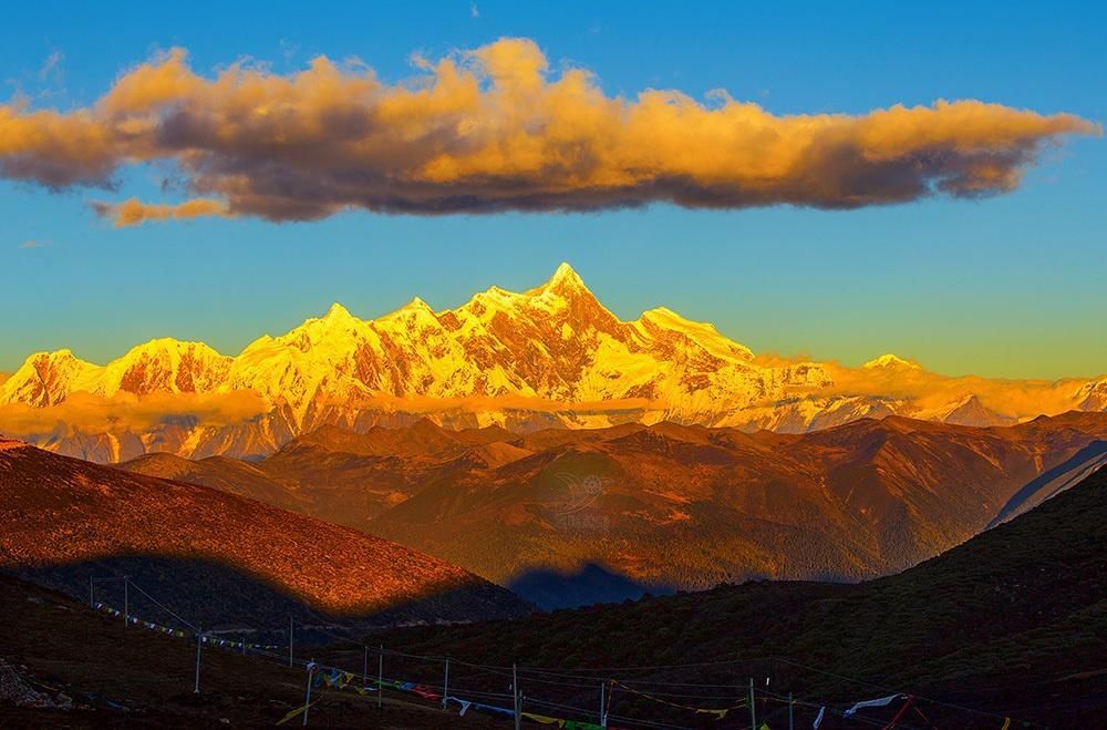 西藏部分地区景区恢复开放,可以约起来去雪域高原看雪山啦!