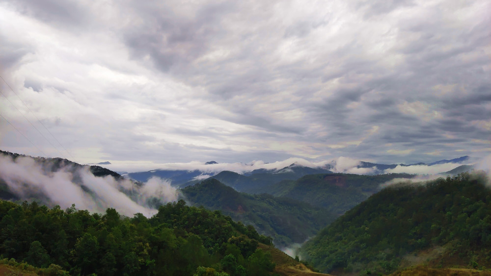 云南普洱无量山山脉美景