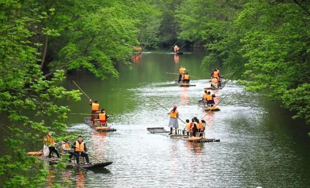 阆中市,景点,逍遥谷,玻璃栈道,杨家河,飞凤镇