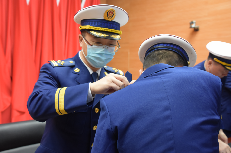 福建首批新招录消防员踏上