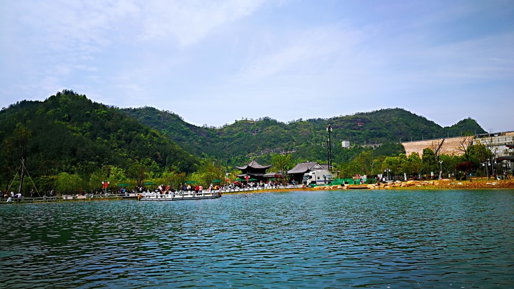 实拍浙江天台山大瀑布风景区美景