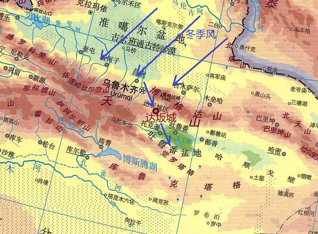 新疆达坂城被称为"老风口",狭管效应使一年中大风日数