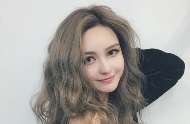 不见对男方的刻意抹黑,不见对男方种种劣迹的控诉,丝毫没有仇恨心理