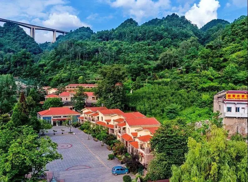息烽,氡泉,红色旅游,息烽集中营,息烽温泉,爱国主义教育基地