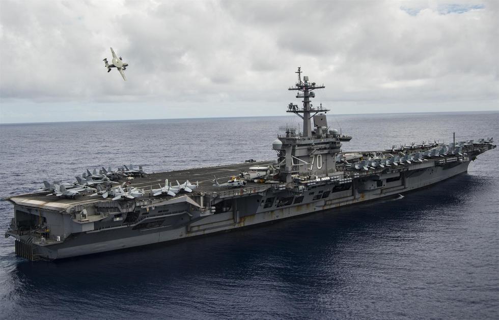 美军卡尔文森号航母抵达中国南海