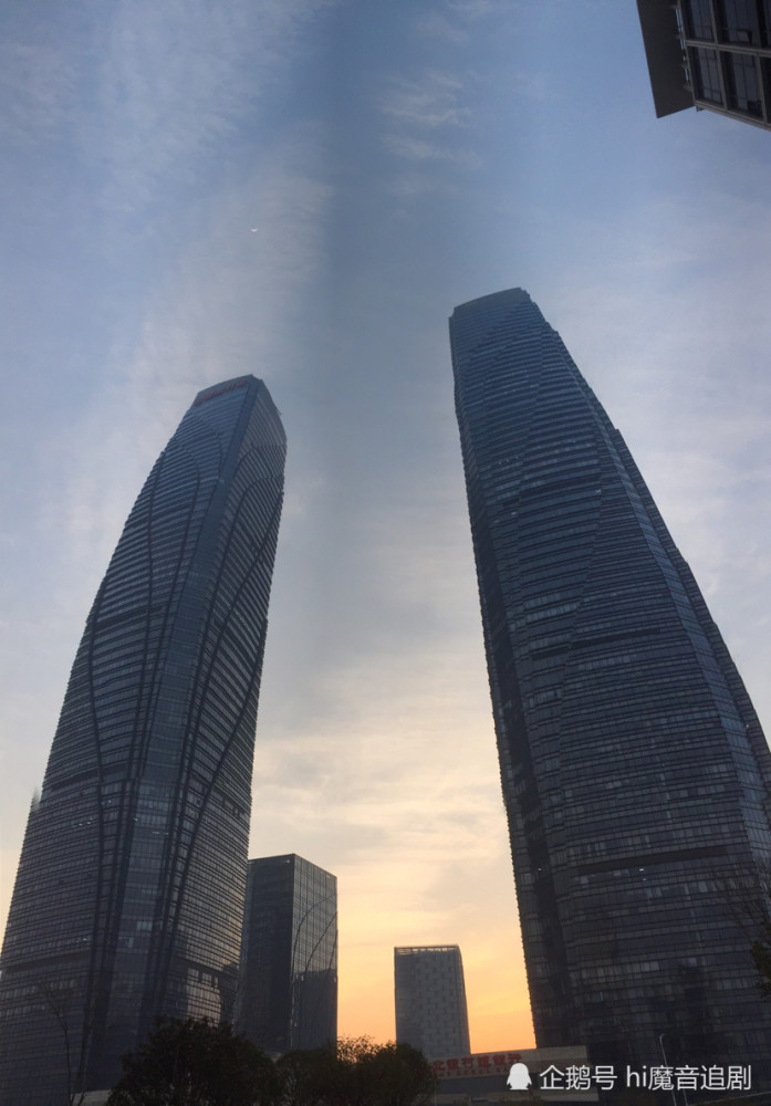 昆明地标建筑-昆明双塔