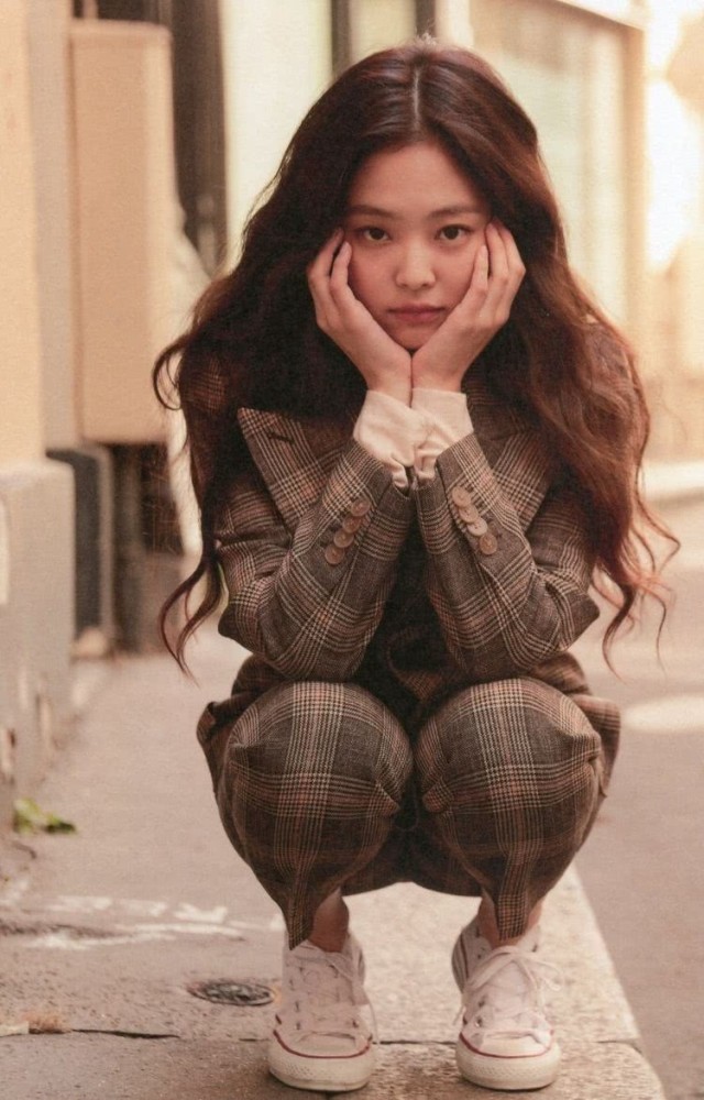 lisajennie壁纸高清,jennie高清壁纸ins blackpink,图片,lisa,jennie,头像