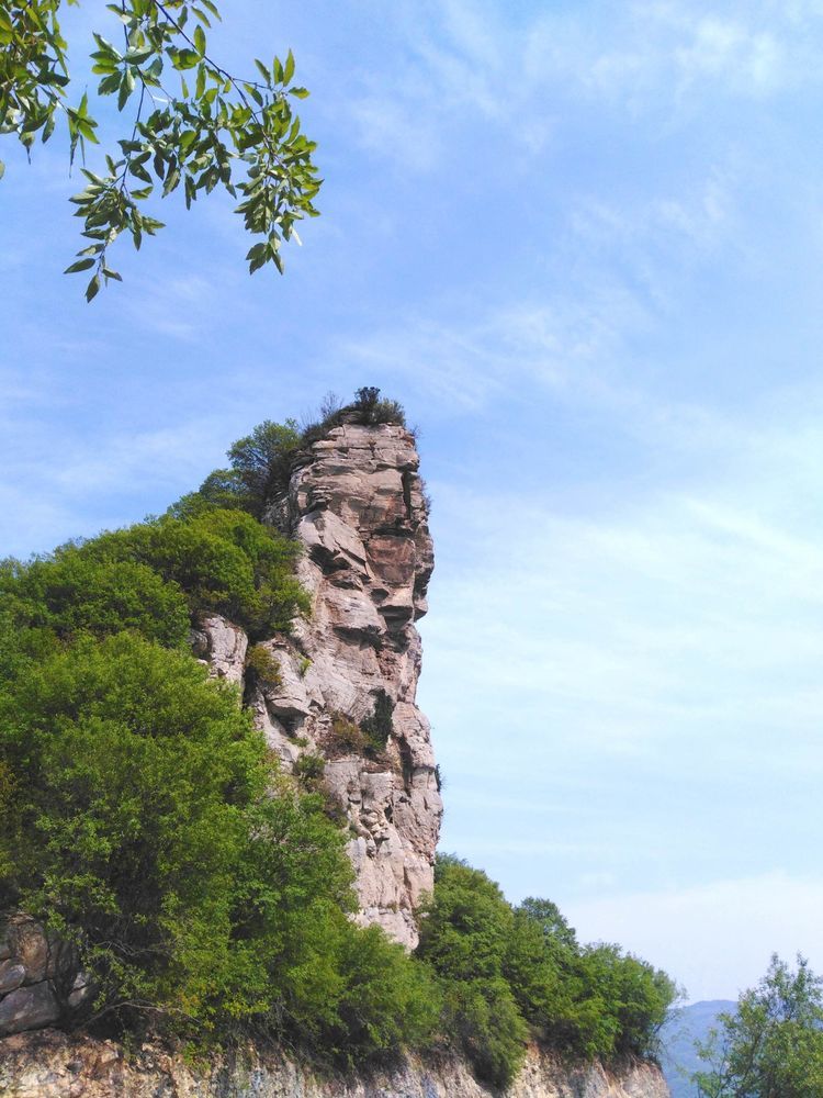 藏在深闺人未识:巩义大山深处的美景——南岭鸡冠山