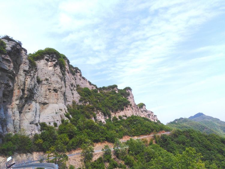 藏在深闺人未识:巩义大山深处的美景——南岭鸡冠山