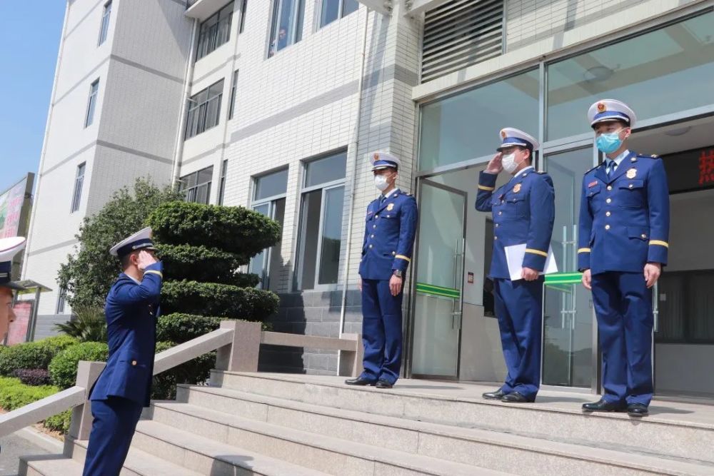 特勤大队新消防员下队日记