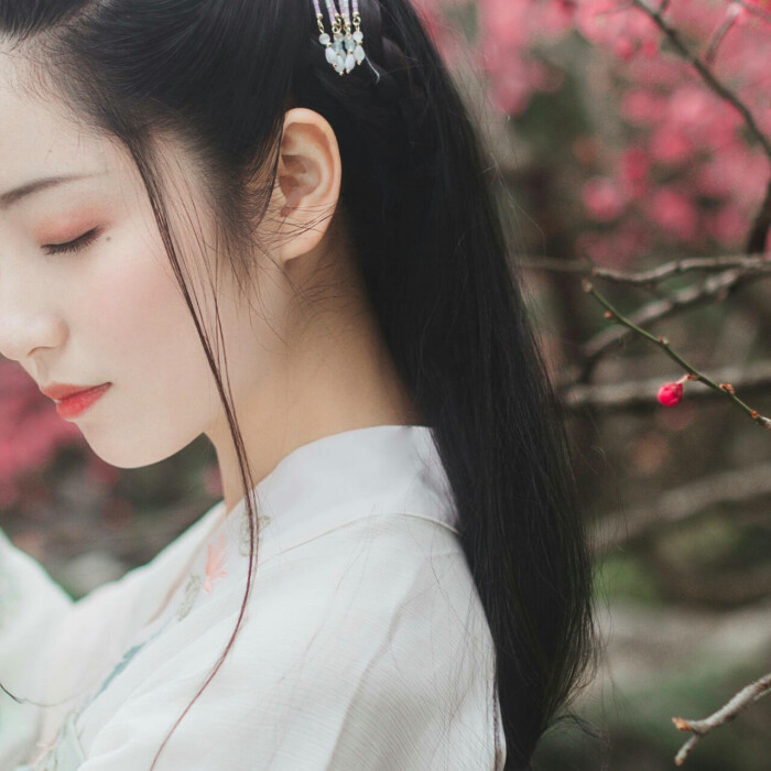 古风真人女生头像:垆边人似月,皓腕凝霜雪