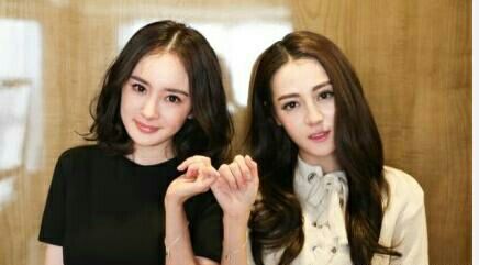 杨幂替身火了，却称：杨幂整的像我，她脸上动过刀子