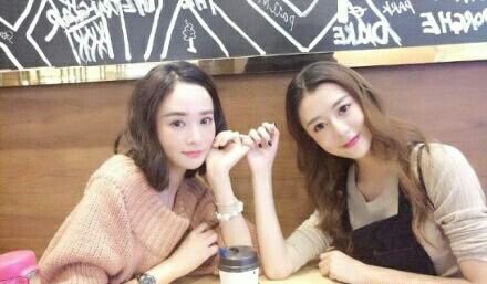 杨幂替身火了，却称：杨幂整的像我，她脸上动过刀子